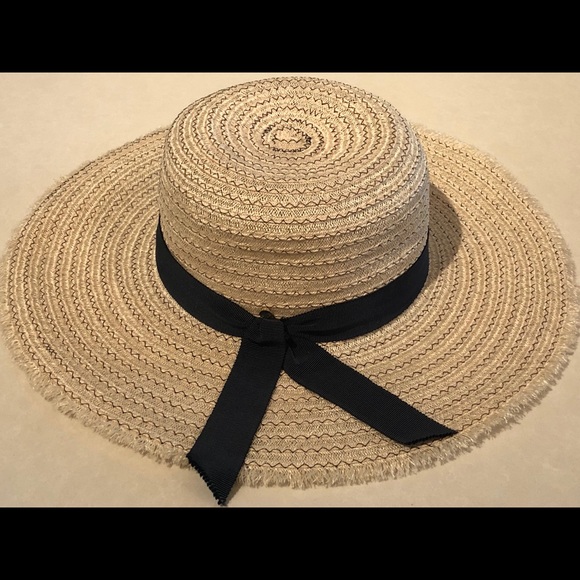 Hat - Picture 2 of 4